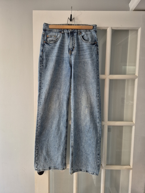 H&M Denim - H&M Light Blue High Rise Wide Leg Straight Cut Denim Jeans Size 8